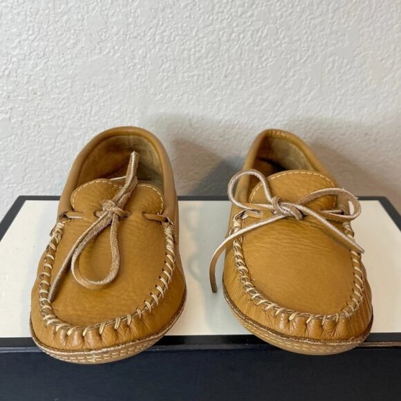 Laurentian Chief Canada Moccasin Brown Leather Bow Slip On Men's Size 9 US - Picture 1 of 12